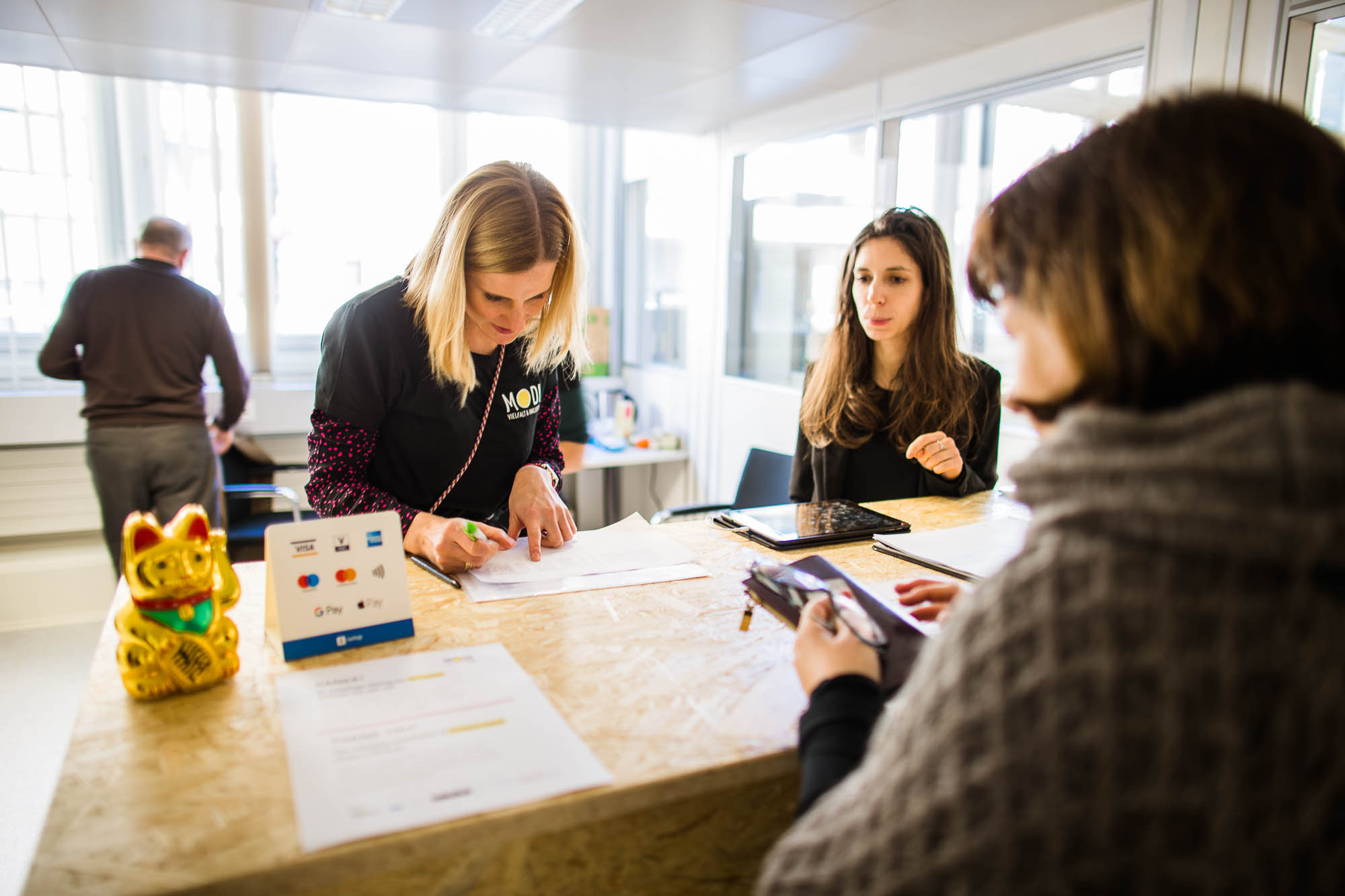 Export x3 1DX23323 Business 2020 Opening MOBI